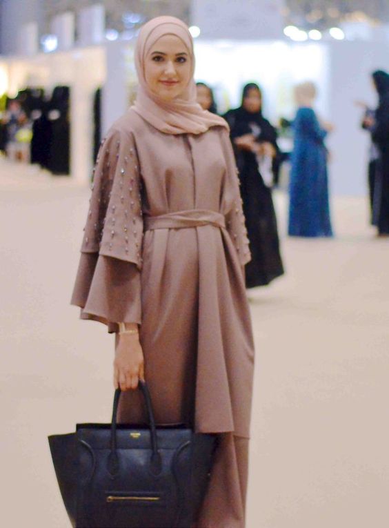 70 Model Baju Busana Muslim Wanita Terbaru dan Terpopuler 